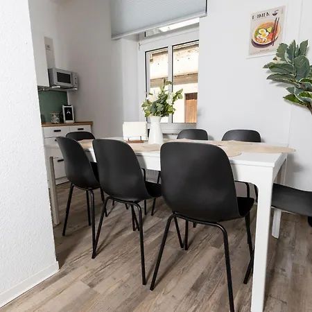 Modernes 5-zimmer Aparment - 8 Gäste, Zentrumsnah *