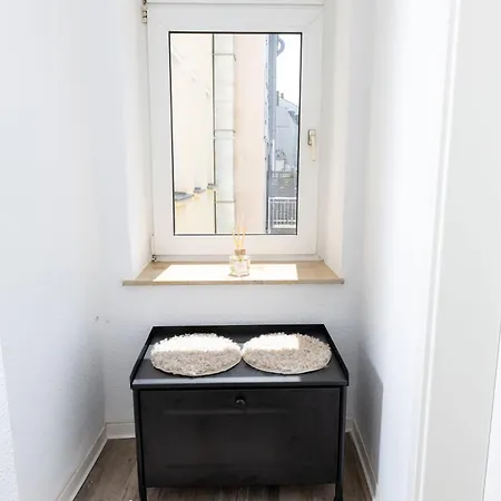 Modernes 5-zimmer Aparment - 8 Gaeste, Zentrumsnah アパート